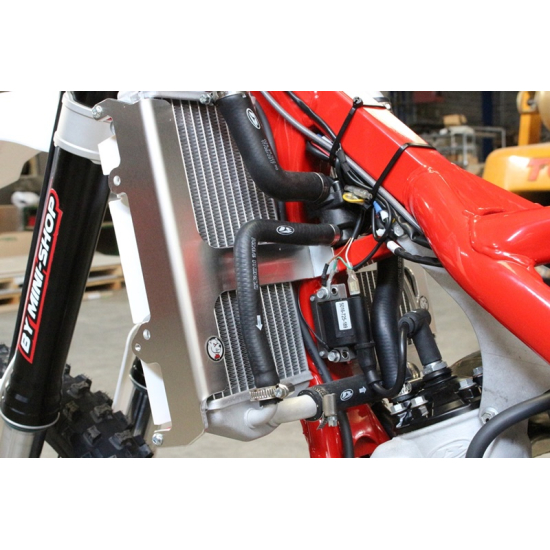 RADIATOR BRACES RED BETA 125RR 2018 by AXP Racing #3