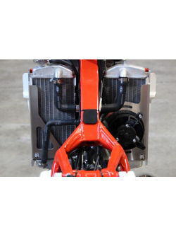 RADIATOR BRACES RED BETA 250RR 300RR 2018 - 2019 AX1506